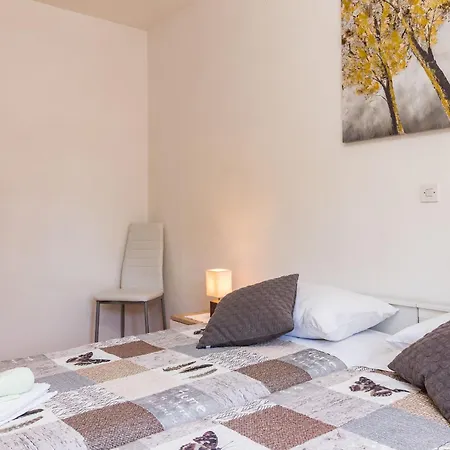 House Lilly 度假居 Višnjan