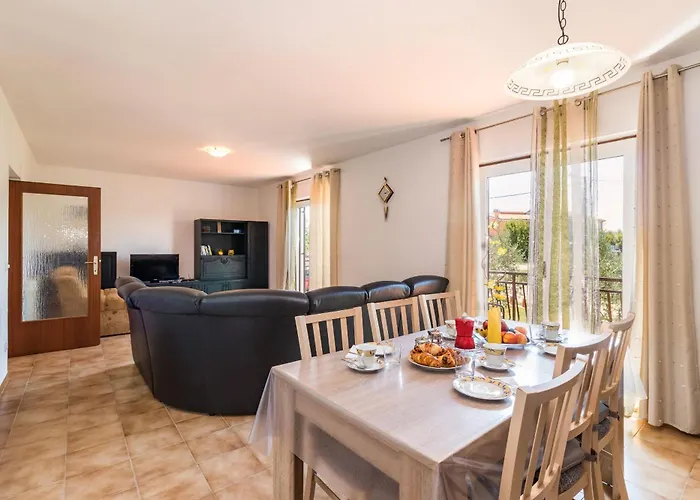 Vikendica House Lilly Visnjan