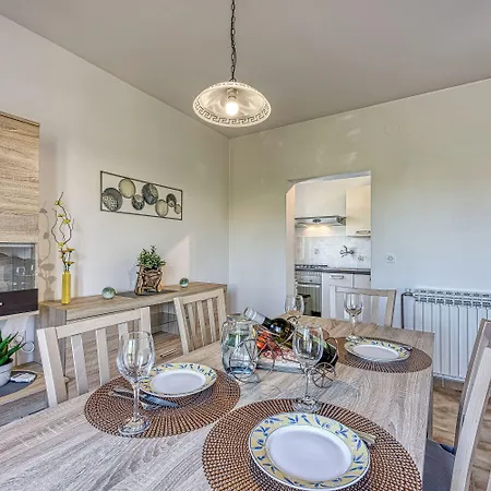 House Lilly Holiday home